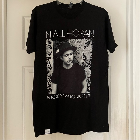 NIALL HORAN 2017 Flicker Sessions Tour Black Concert T-Shirt M NEW NWOT - Picture 1 of 8
